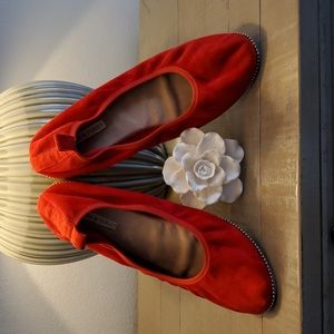 Comfy Red Suede Flats (10M)